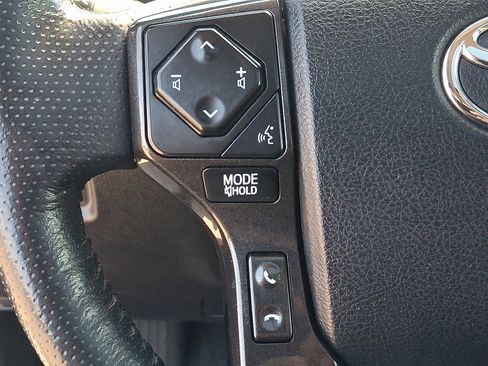 Used 2023 Toyota 4Runner TRD Off-Road Premium w/ Off Road Premium Plus Package AWD/4WD image 23