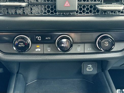 Used 2024 Honda HR-V LX image 13