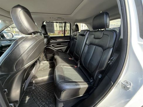 Used 2022 Jeep Grand Cherokee Limited 4xe w/ Luxury Tech Group II image 22