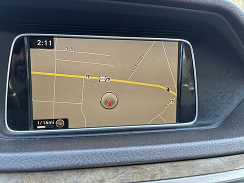 Used 2016 Mercedes-Benz E 350 4MATIC Wagon w/ Premium Package image 11