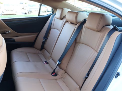 Used 2025 Lexus ES 350 Luxury w/ Technology Package image 35