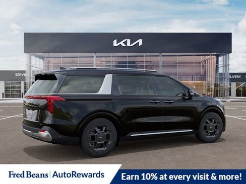 New 2025 Kia Carnival SX w/ SX Dark Edition Package image 6