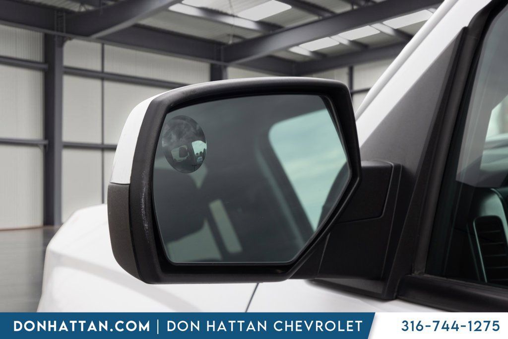Used 2018 Chevrolet Silverado 1500 LT w/ All Star Edition AWD/4WD image 27