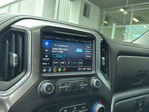 Used 2022 Chevrolet Silverado 2500 LTZ w/ LTZ Convenience Package image 21