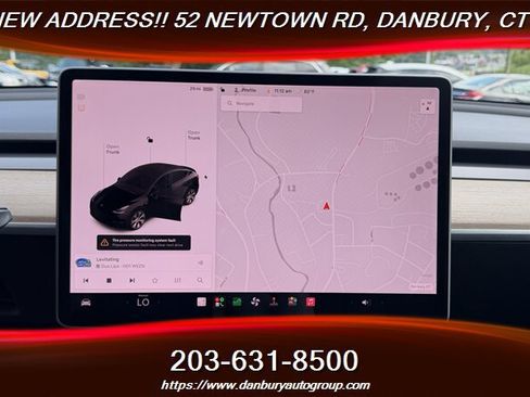 Used 2022 Tesla Model Y Long Range AWD/4WD image 20