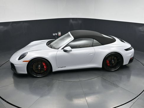 Used 2026 Porsche 911 Carrera GTS RWD image 15