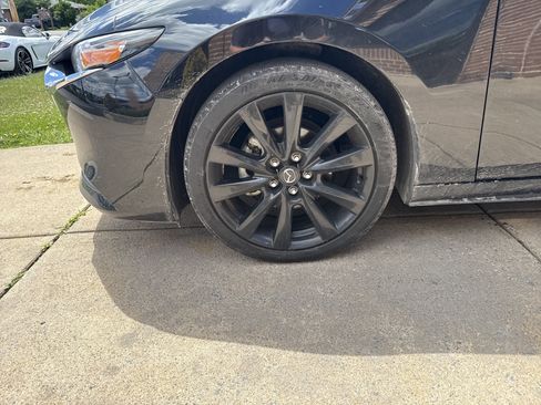 Used 2024 MAZDA MAZDA3 s FWD image 10