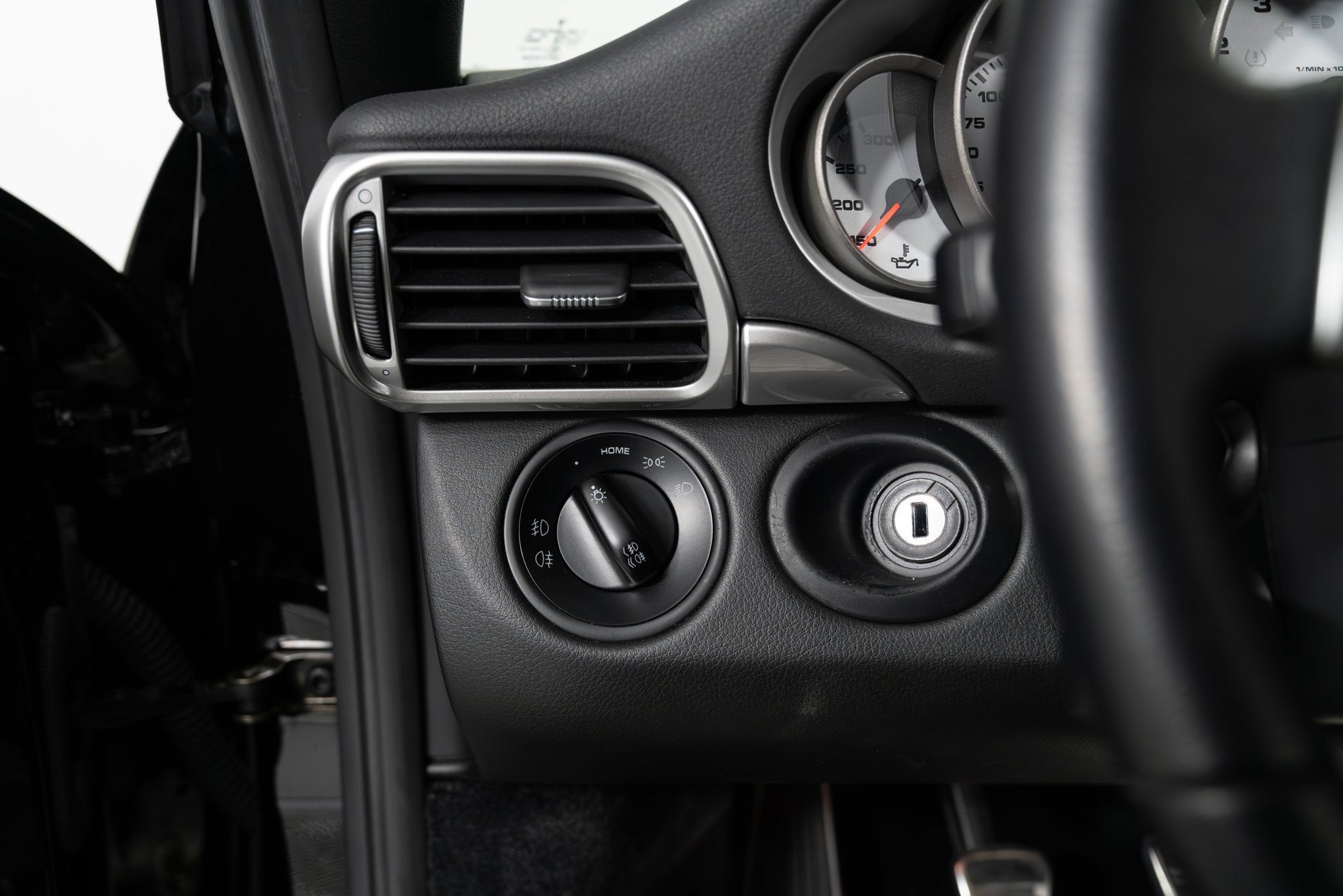 Used 2005 Porsche 911 Carrera S RWD image 33