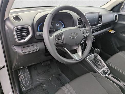 New 2026 Hyundai Venue SEL image 3