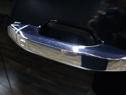 Used 2024 GMC Sierra 2500 Denali w/ Denali Reserve Package image 11