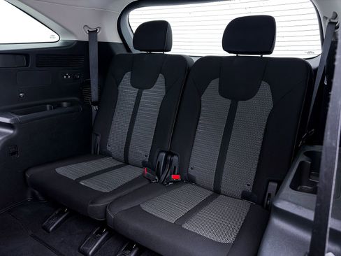 Used 2022 Kia Sorento LX image 35