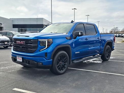 Certified 2024 GMC Sierra 1500 Elevation w/ Elevation Premium Package AWD/4WD image 8