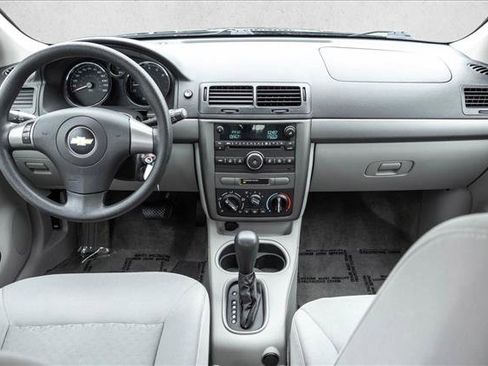 Used 2009 Chevrolet Cobalt LS FWD image 17