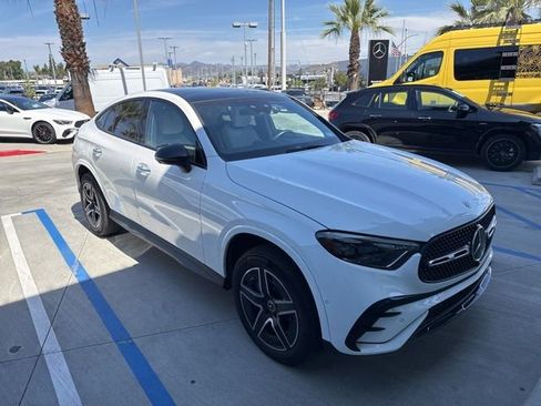 Used 2024 Mercedes-Benz GLC 300 4MATIC image 11