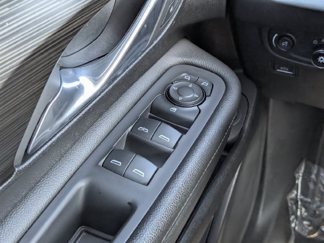 Used 2024 GMC Terrain SLT AWD/4WD image 21