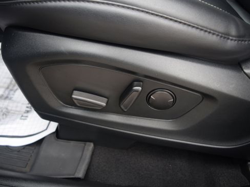 Used 2023 Ford Explorer XLT w/ Equipment Group 202A image 20