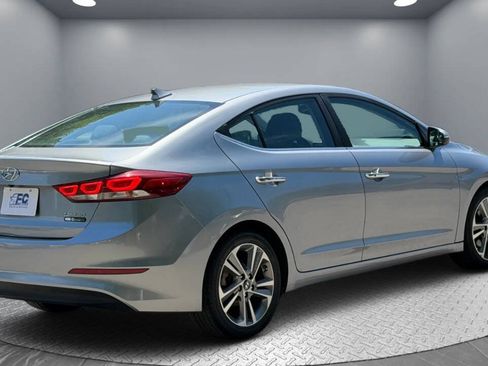 Used 2017 Hyundai Elantra Limited FWD image 7