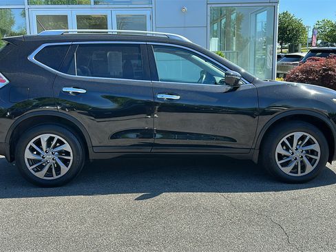 Used 2016 Nissan Rogue SL w/ SL Premium Package AWD/4WD image 28