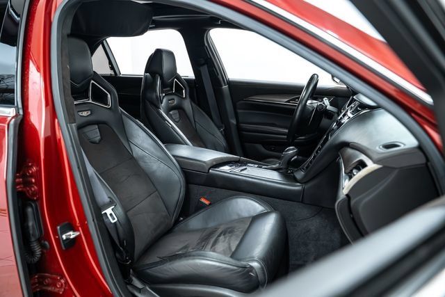 Used 2016 Cadillac CTS V w/ Luxury Package RWD image 28