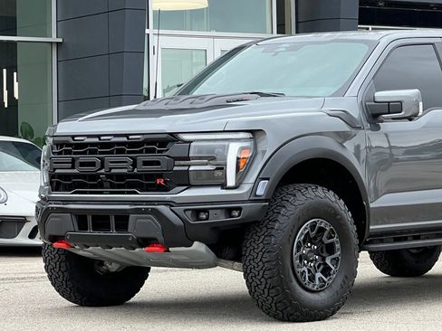 Used 2025 Ford F150 Raptor w/ Equipment Group 803A Raptor R AWD/4WD image 15