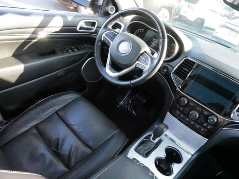 Used 2021 Jeep Grand Cherokee Summit image 8