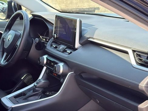 Certified 2023 Toyota RAV4 XLE Premium FWD image 30