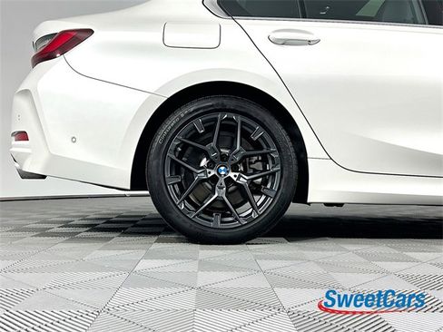 Used 2025 BMW 330i xDrive Sedan image 52