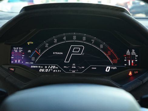 Used 2023 Lamborghini Huracan Tecnica RWD image 13
