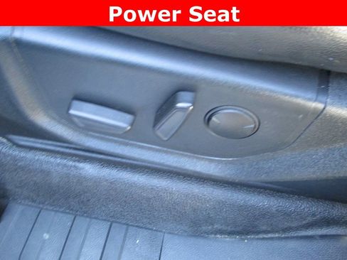 Used 2020 Ford F350 Lariat w/ Lariat Value Package image 26