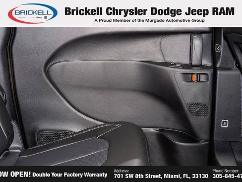New 2026 Chrysler Pacifica Select image 13