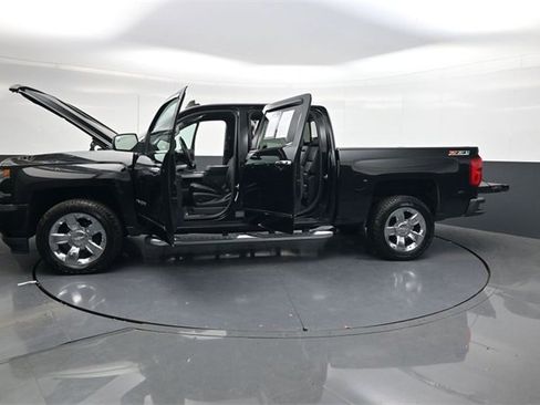 Used 2017 Chevrolet Silverado 1500 LTZ Z71 w/ LTZ Plus Package image 39