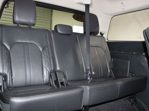 Used 2021 Ford Expedition Platinum image 34