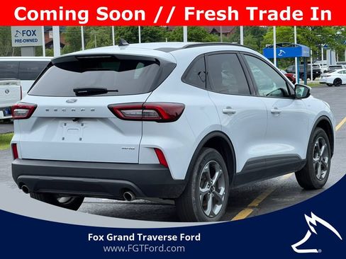Used 2025 Ford Escape ST-Line Select AWD/4WD image 8