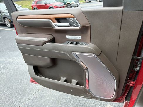 Used 2022 GMC Sierra 1500 Denali w/ Denali Reserve Package AWD/4WD image 10
