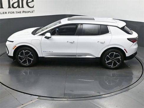 New 2025 Chevrolet Equinox EV LT image 21