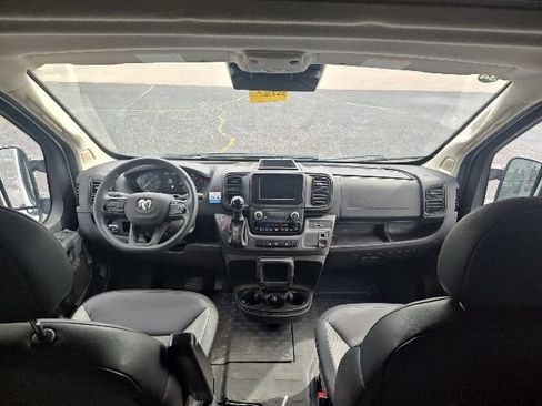 Used 2025 RAM ProMaster 2500 w/ Convenience Group FWD image 7