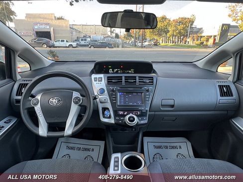 Used 2012 Toyota Prius V Three image 29