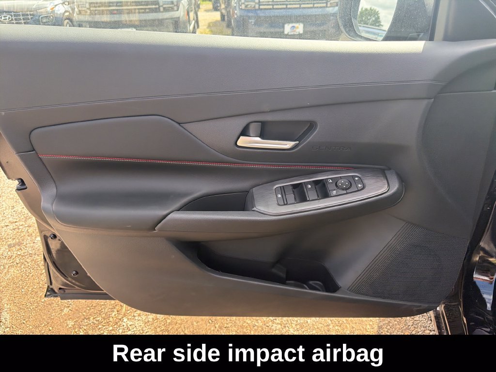 Used 2027 Nissan Sentra SR w/ Floor Mat Package FWD image 12