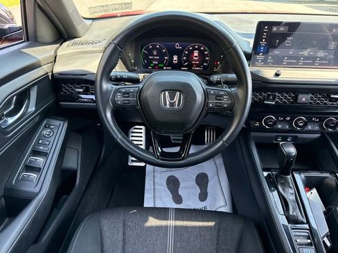 Used 2023 Honda Accord Sport image 19