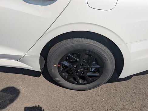 New 2026 Kia K5 LXS FWD image 22