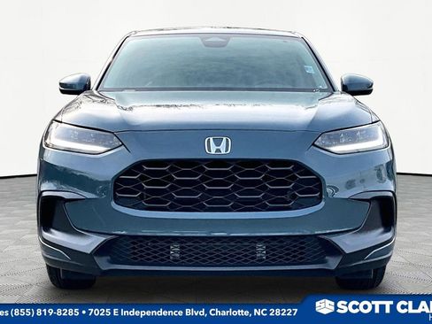 Certified 2025 Honda HR-V LX image 2