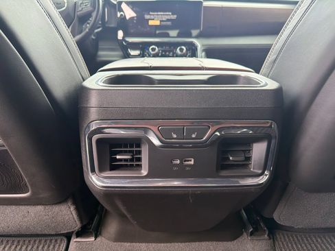 Used 2024 GMC Sierra 2500 Denali Ultimate AWD/4WD image 21