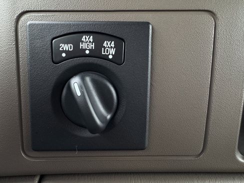 Used 2001 Ford F350 Lariat image 75