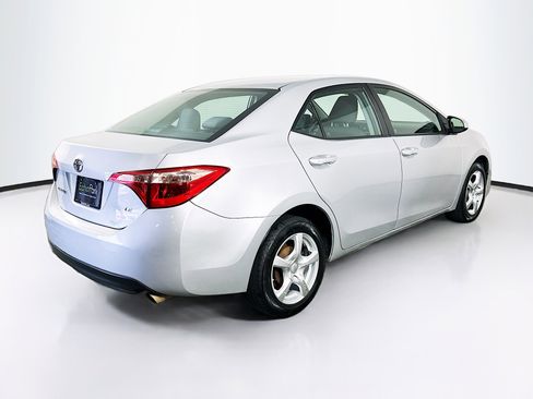 Used 2017 Toyota Corolla LE FWD image 9
