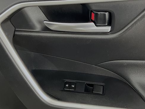 Used 2020 Toyota RAV4 XLE image 32