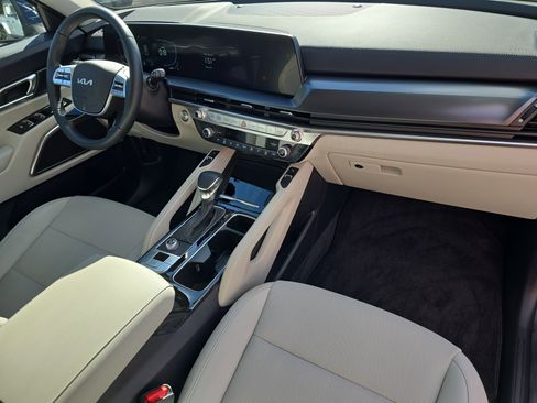 Used 2025 Kia Telluride S image 14