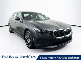 Used 2026 BMW 530i xDrive AWD/4WD video 1