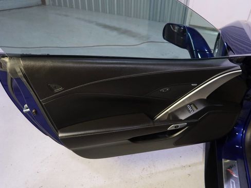 Used 2017 Chevrolet Corvette Stingray Coupe w/ 1LT image 17