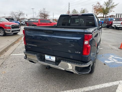 Used 2019 Chevrolet Silverado 1500 LTZ image 32