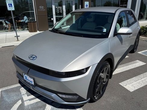 Certified 2023 Hyundai Ioniq 5 SEL AWD/4WD image 9